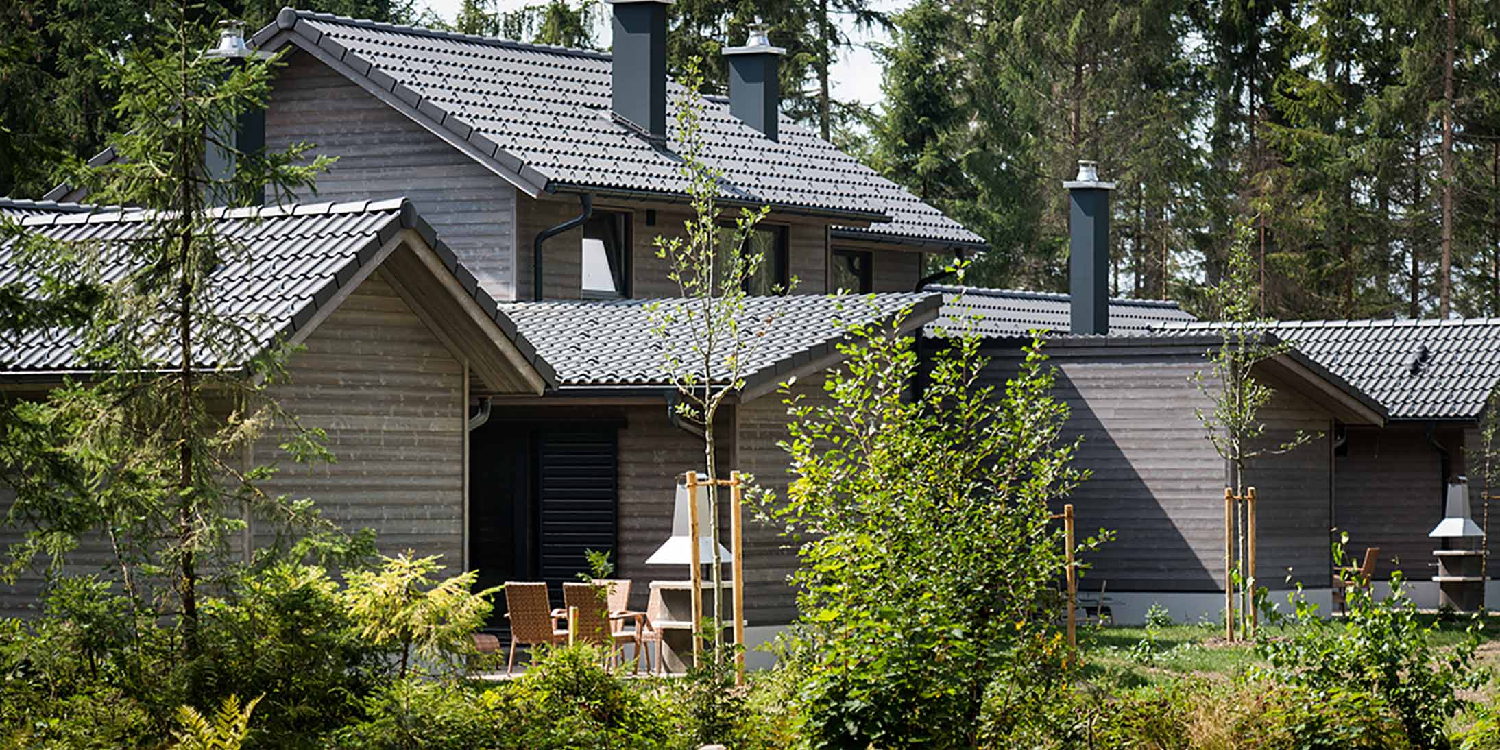 Ossabois réalise des résidences hotellières en modulaire bois hors-site, comme pour le Center Parcs d’Allgaü en Allemagne.