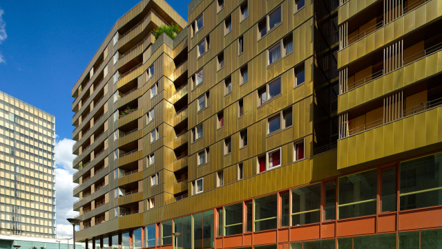 Ossabois propose des solutions mixtes bois béton performantes, économiques et éco-responsables ainsi que des murs manteaux et des surélévations bois.