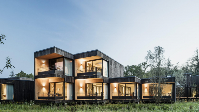 Ossabois réalise des résidences pour étudiants, séniors, jeunes actifs, internats et des hôtels en construction modulaire bois hors-site.