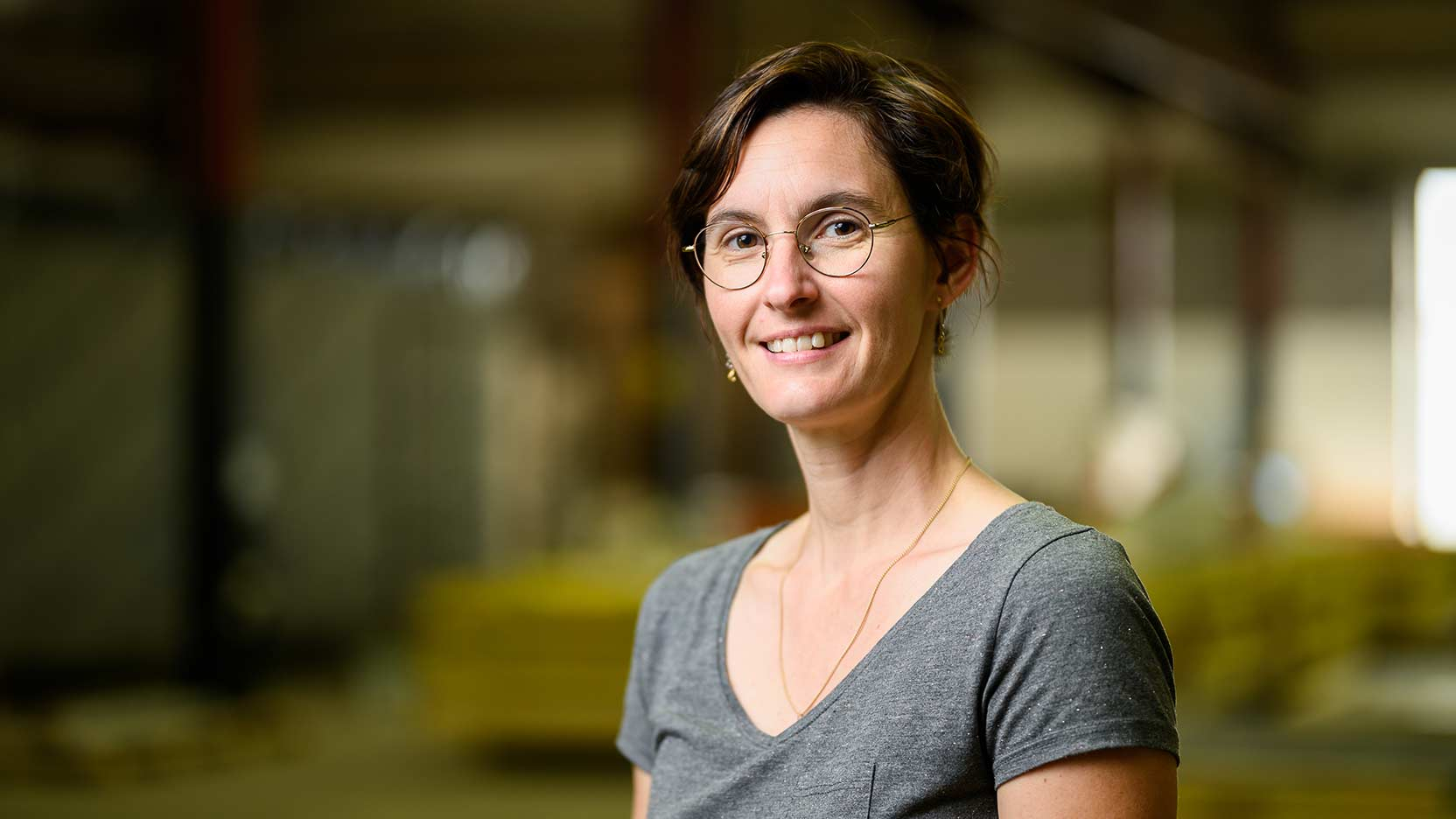 Découvrez le métier et les missions d'un.e Assistant.e Affaires, qui accompagne la réalisation des projets, chez Ossabois.